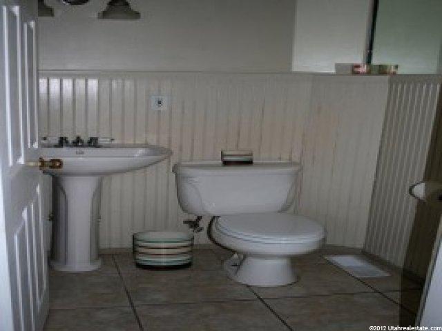 593 E 400 N, Bountiful, UT 84010 — photo 5