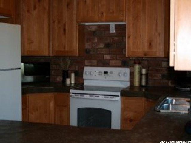 593 E 400 N, Bountiful, UT 84010 — photo 6
