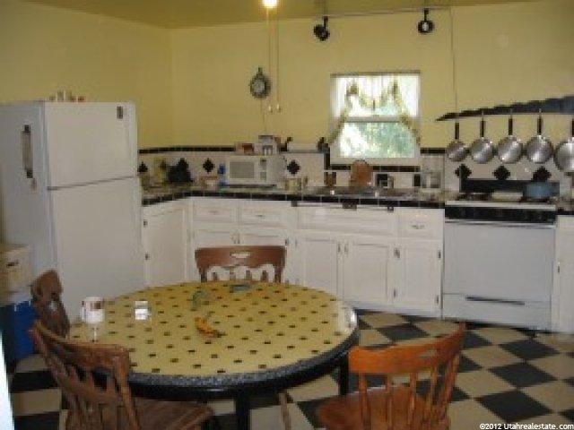 60 S 200 W, Fillmore, UT 84631 — photo 4