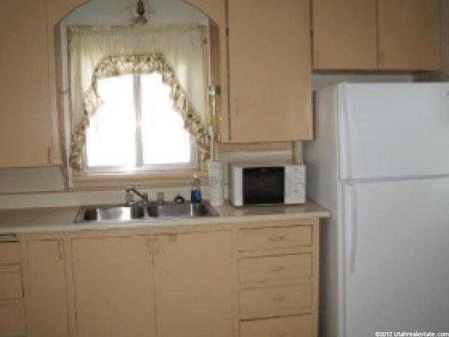 230 E North St, Grantsville, UT 84029 — photo 5