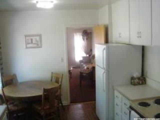 1091 N Crescent Dr E, Logan, UT 84321 — photo 3