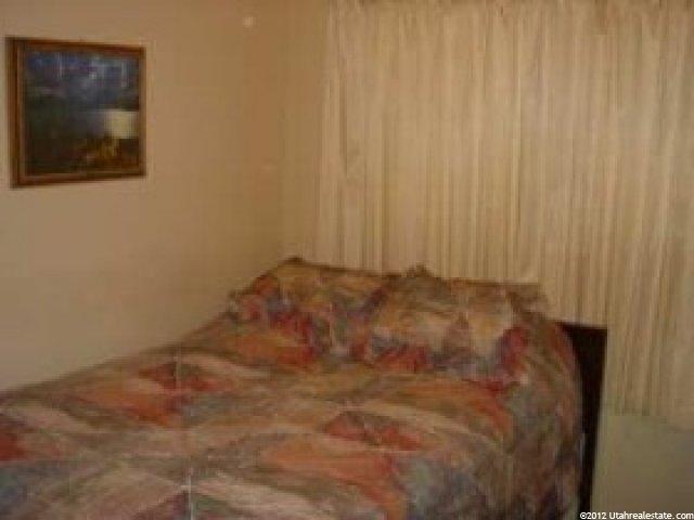1091 N Crescent Dr E, Logan, UT 84321 — photo 4