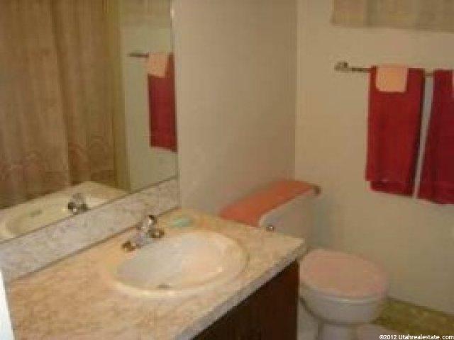 1091 N Crescent Dr E, Logan, UT 84321 — photo 5