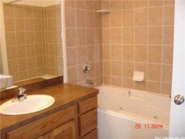 887 Pebblebrook Rd, Pleasant View, UT 84404 — photo 6