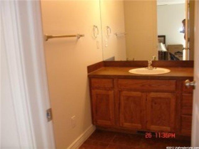887 Pebblebrook Rd, Pleasant View, UT 84404 — photo 8