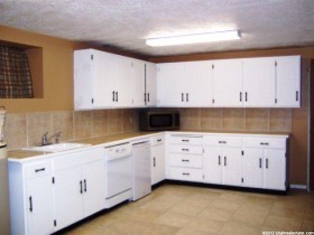 2562 E 1930 N, Layton, UT 84040 — photo 11