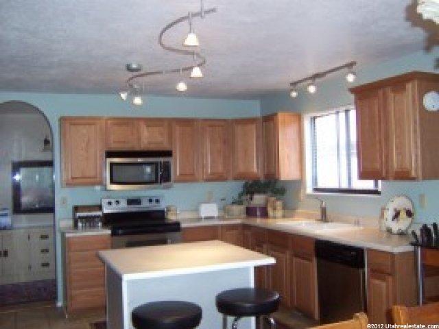 2562 E 1930 N, Layton, UT 84040 — photo 3