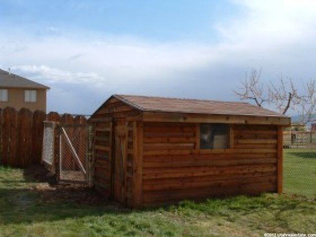 704 S 300 E, Nephi, UT 84648 — photo 2