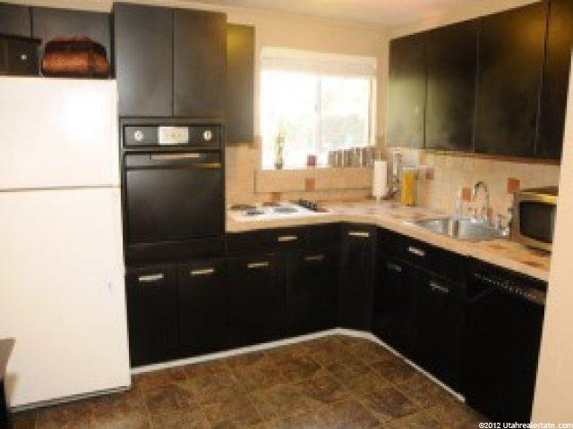8445 S 1475 E, Sandy, UT 84093 — photo 3