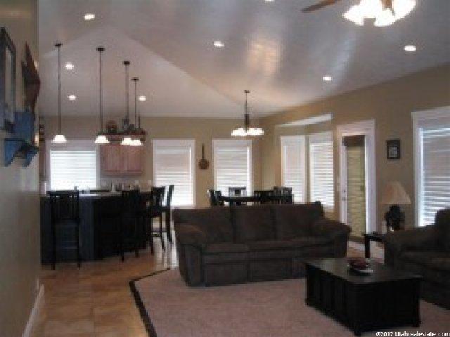 740 Bluff St, Hyde Park, UT 84318 — photo 8