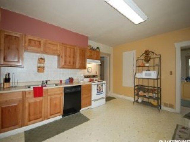 735 W Pleasant View Dr, Pleasant View, UT 84414 — photo 3