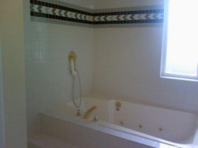 2432 Granite Hills Cir, Sandy, UT 84092 — photo 5