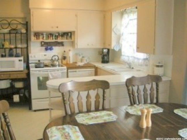 5140 S 2275 W, Roy, UT 84067 — photo 5