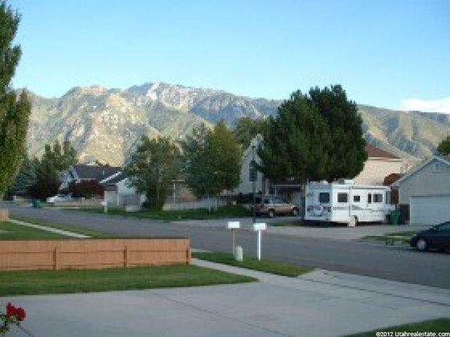 1575 E Edgecliff Dr, Sandy, UT 84092 — photo 2