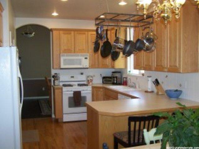 1542 N 2575 E, Layton, UT 84040 — photo 2