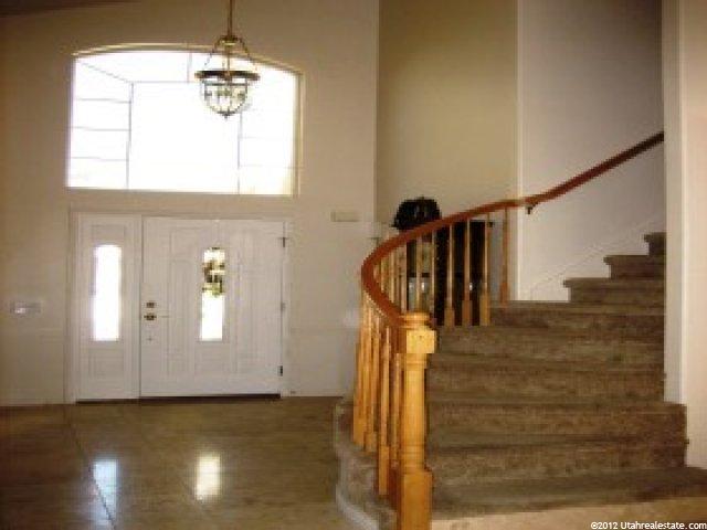 1040 N 300 E, Layton, UT 84041 — photo 2