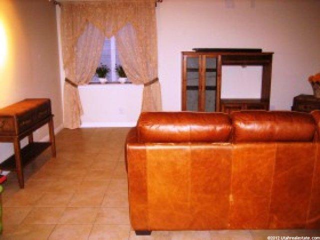 1040 N 300 E, Layton, UT 84041 — photo 9