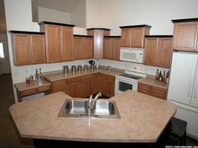 244 E Box Elder Dr S, Grantsville, UT 84029 — photo 2