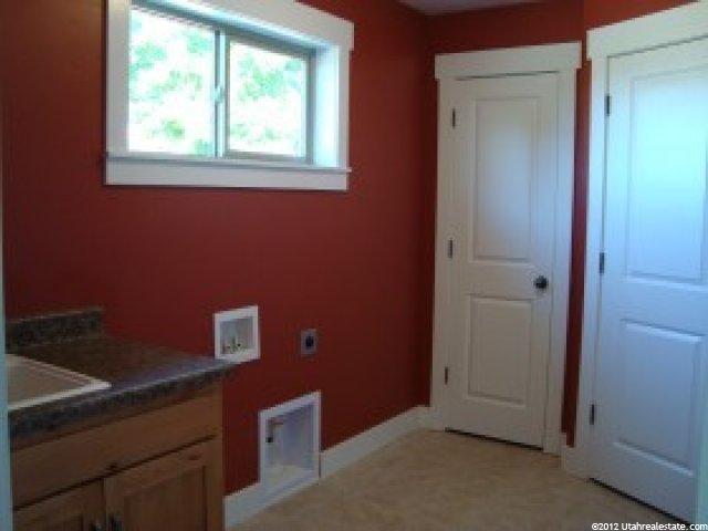 647 E 300 S, Smithfield, UT 84335 — photo 8
