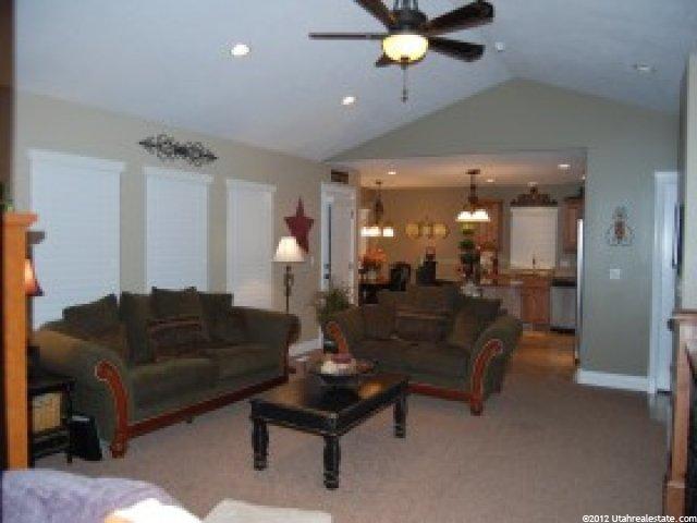213 W 925 N, Centerville, UT 84014 — photo 5
