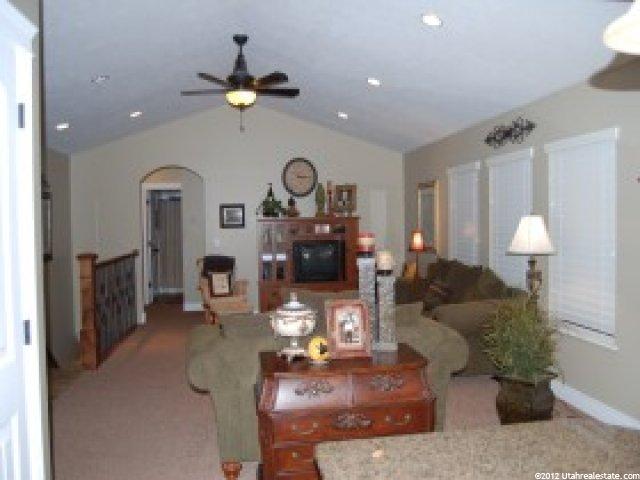 213 W 925 N, Centerville, UT 84014 — photo 6