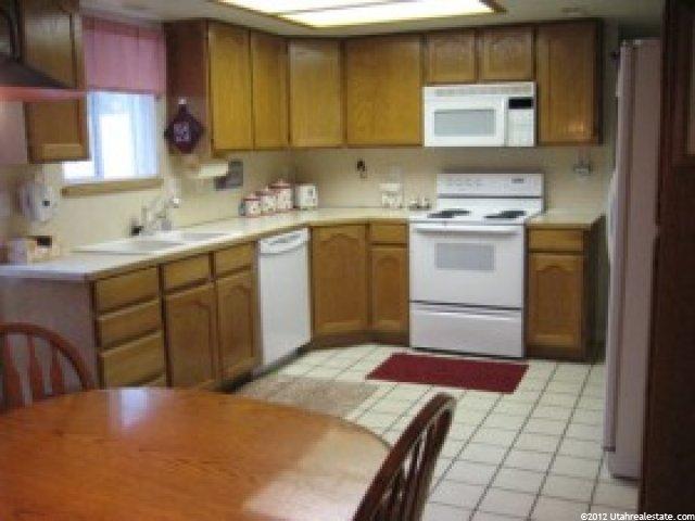 203 W 4900 S #10, Washington Terrace, UT 84405 — photo 3