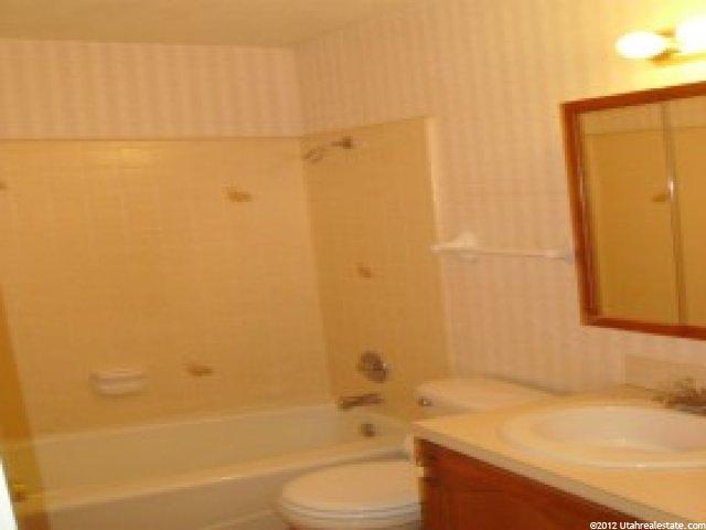 1405 E Snowcreek Dr, Layton, UT 84040 — photo 8