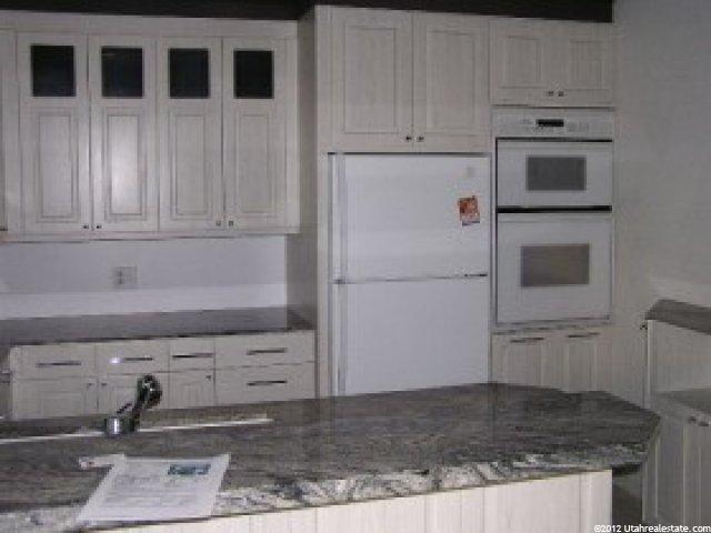 4755 S Ichabod Pl E, Holladay, UT 84117 — photo 2