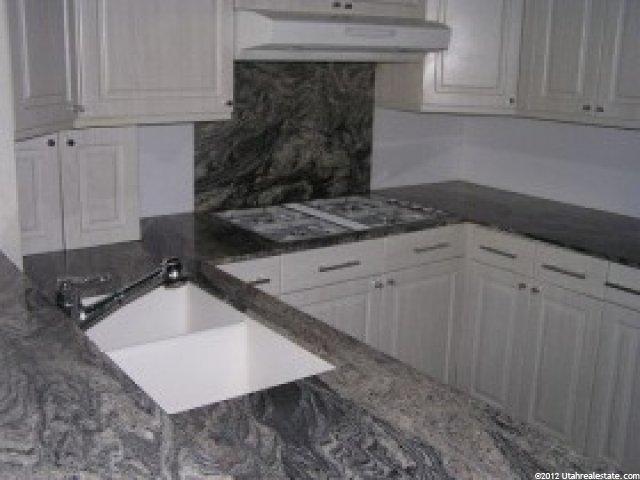 4755 S Ichabod Pl E, Holladay, UT 84117 — photo 3