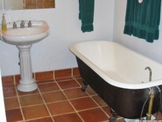 311 N 300 W, Kanab, UT 84741 — photo 2