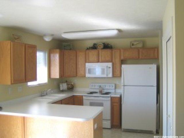 5453 S 4250 W, Roy, UT 84067 — photo 2