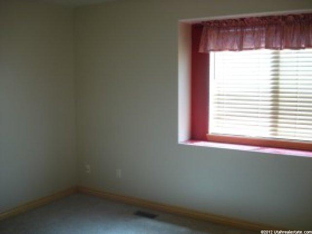 922 W 2920 S, Syracuse, UT 84075 — photo 4