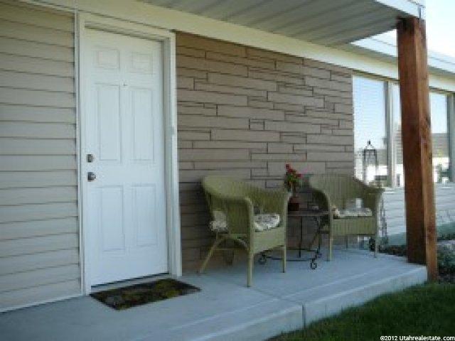 18 E Wicker Ln, Bountiful, UT 84010 — photo 9