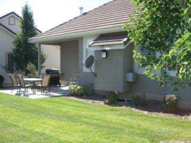 9634 Temple Shadows Dr, Cedar Hills, UT 84062 — photo 3