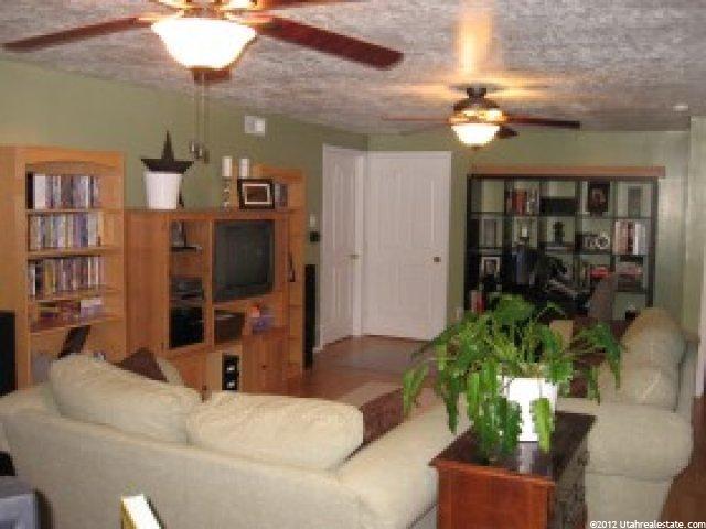 3873 W 4700 S, Roy, UT 84067 — photo 8