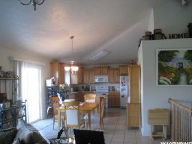 2384 W 2650 N, Clinton, UT 84015 — photo 6