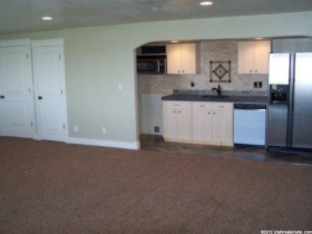 1068 Suncrest Ln, Kaysville, UT 84037 — photo 9