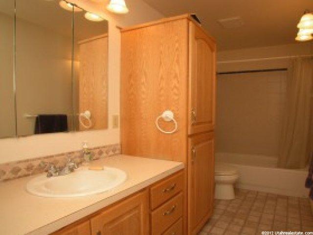 180 E 2100 S, Providence, UT 84332 — photo 3