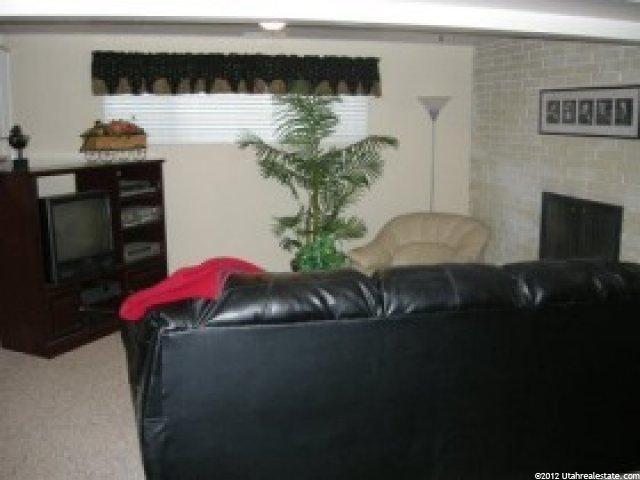 1089 Edgewood Dr, Ogden, UT 84403 — photo 3