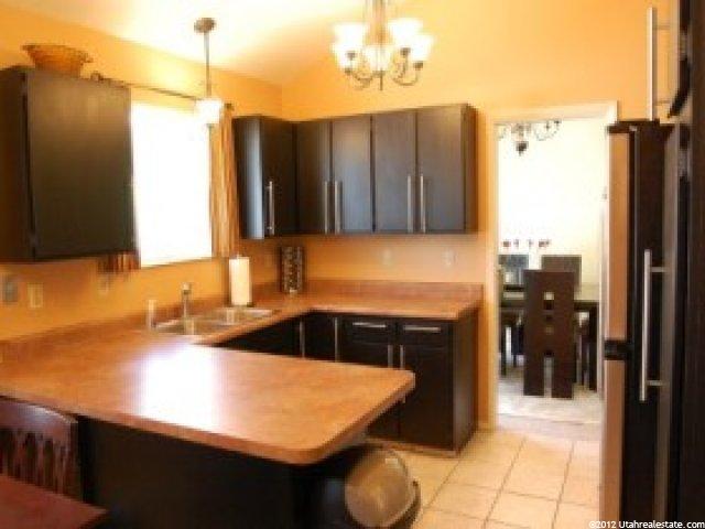 9302 Alvey Ln, Sandy, UT 84093 — photo 3