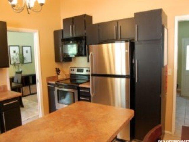 9302 Alvey Ln, Sandy, UT 84093 — photo 4