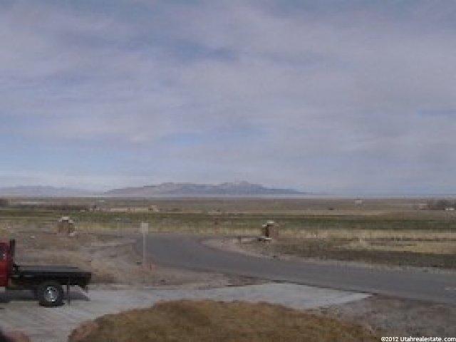 1036 E Black Rock Rd, Lake Point, UT 84074 — photo 4