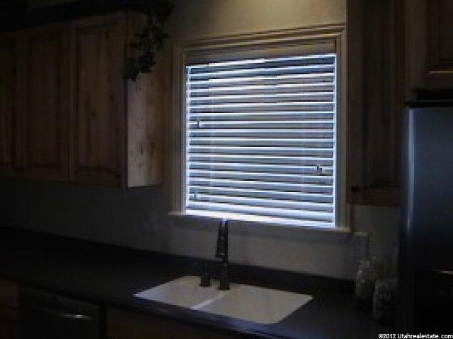 1036 E Black Rock Rd, Lake Point, UT 84074 — photo 9