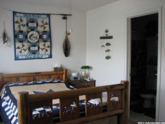 1988 N 2225 W, Clinton, UT 84015 — photo 6