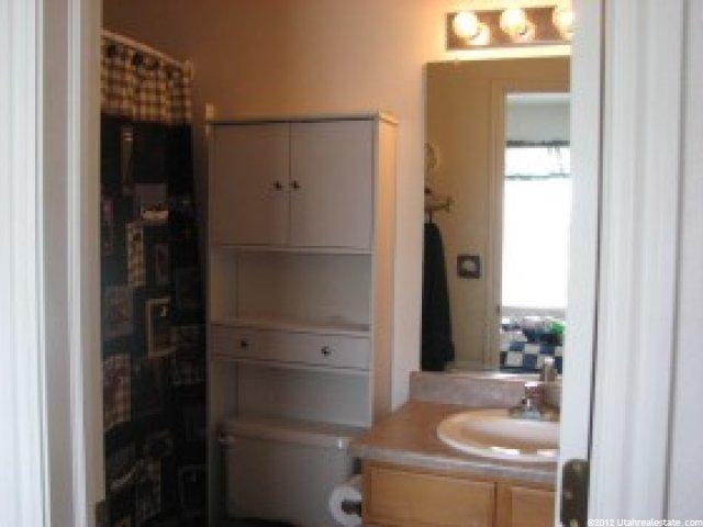 1988 N 2225 W, Clinton, UT 84015 — photo 9