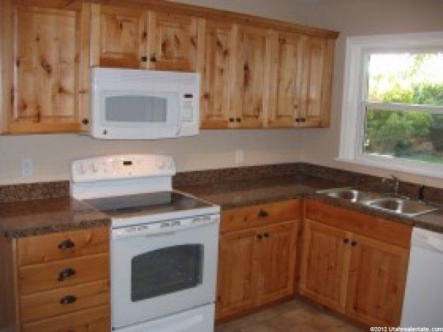 5311 S 2000 W, Roy, UT 84067 — photo 8