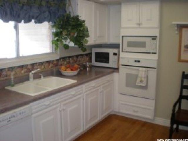 1898 S 900 E, Bountiful, UT 84010 — photo 4