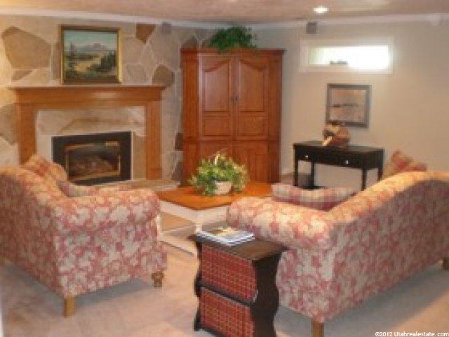 1898 S 900 E, Bountiful, UT 84010 — photo 8