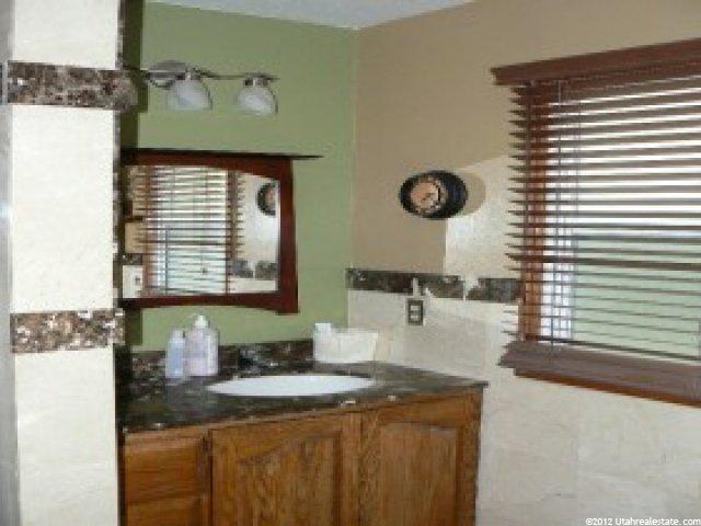 3554 Apollo Dr, Holladay, UT 84124 — photo 9
