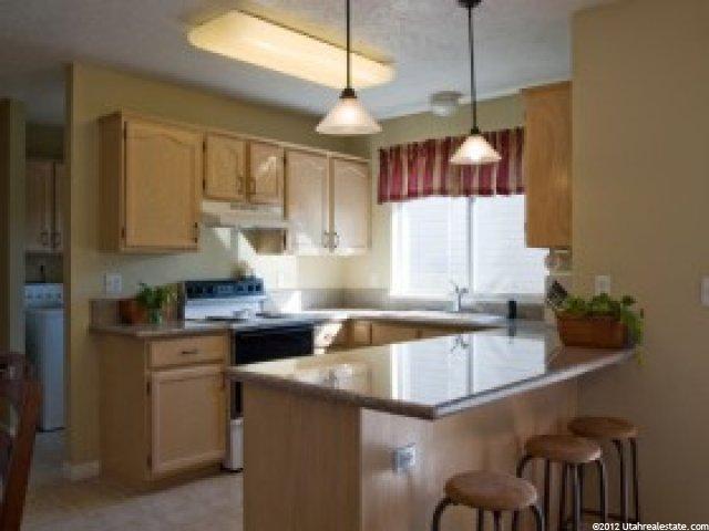 7944 Pinewood Dr, Sandy, UT 84094 — photo 2